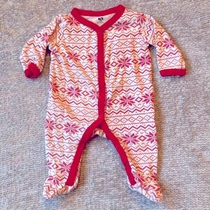 Hudson Baby 3–6M Fair Isle Footie Pajamas Red Cream‎ Snowflake Print